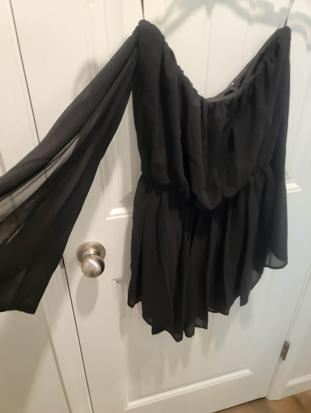 Miss Avenue Size M Black Chiffon Off-Shoulder Short Romper W/Flowy Sleeves